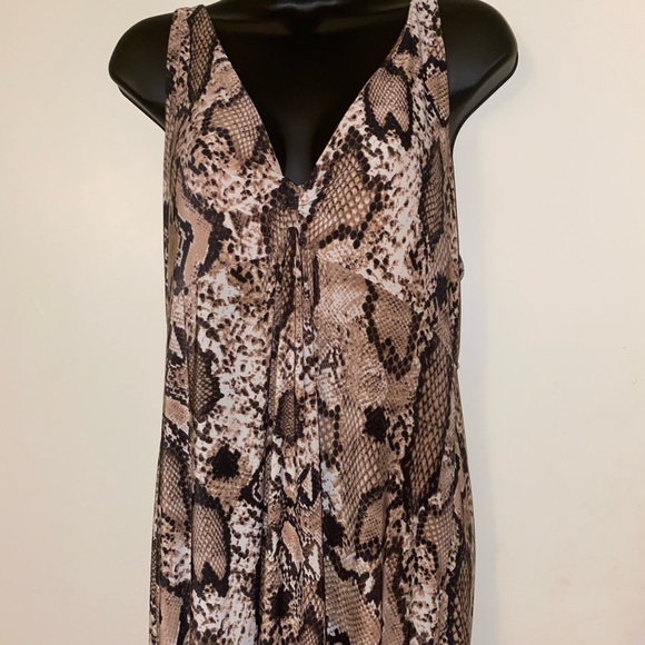 👗✨ AMBRIELLE SNAKE PRINT MAXI - Picture 2 of 4